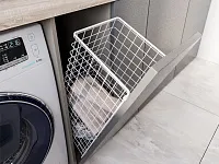 Корзина для белья в базу 300 мм, 235х435х230мм, белая, с креплением на дверцу, крепёж 4 шт. в комплекте