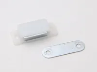 Магнитная защёлка (белая)<48/1920>